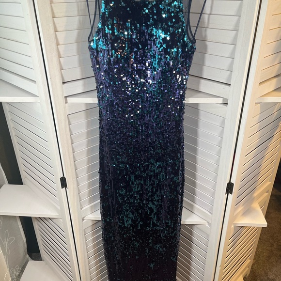 MERMAID SEQUIN DRESS - Picture 3 of 9